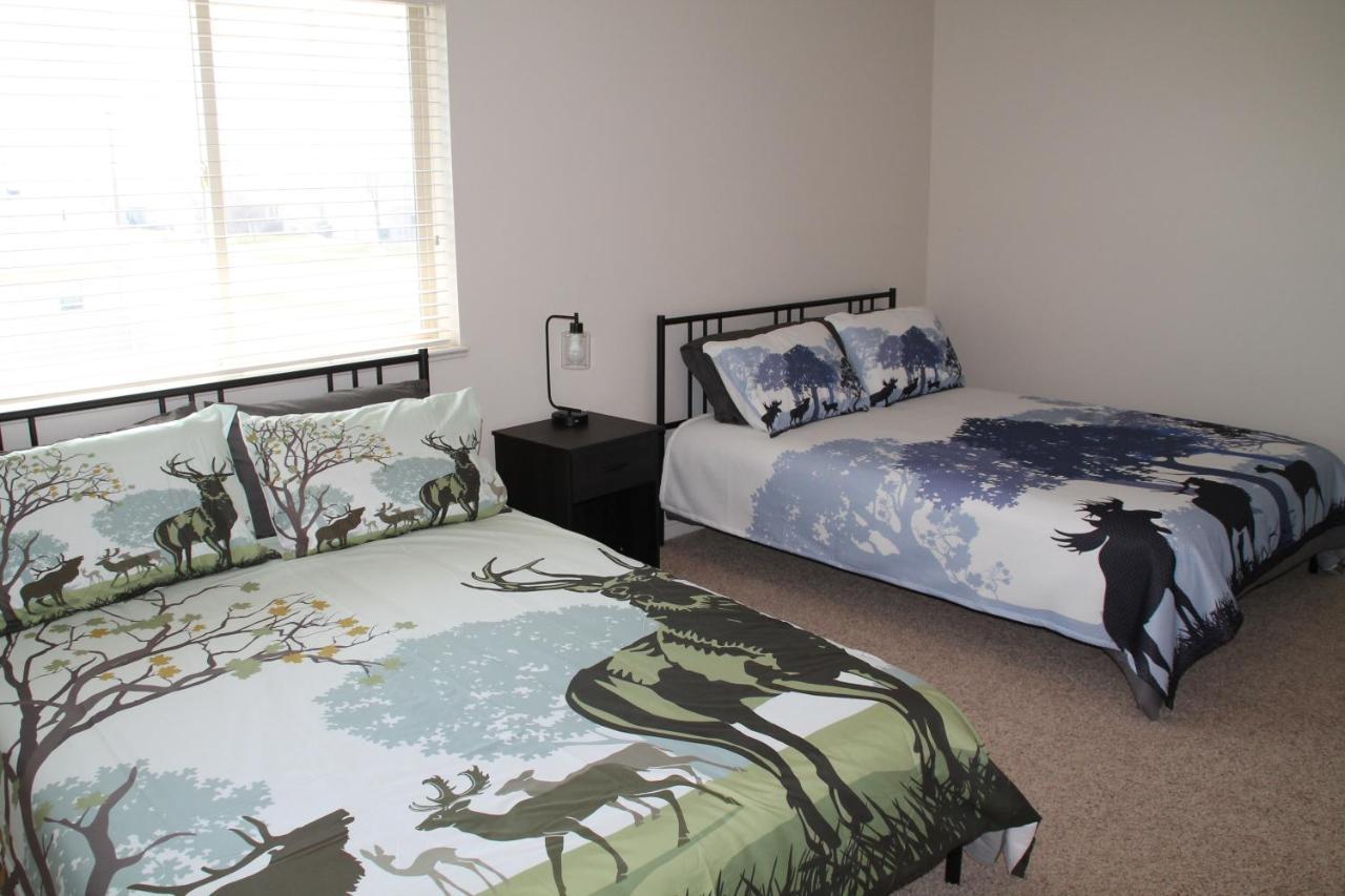 3 Queen Beds, 1 Twin Bed, 2 Rooms, 1 And A Half Bath, Self Check-In, Flexcation Equipped Idaho Falls Exterior foto